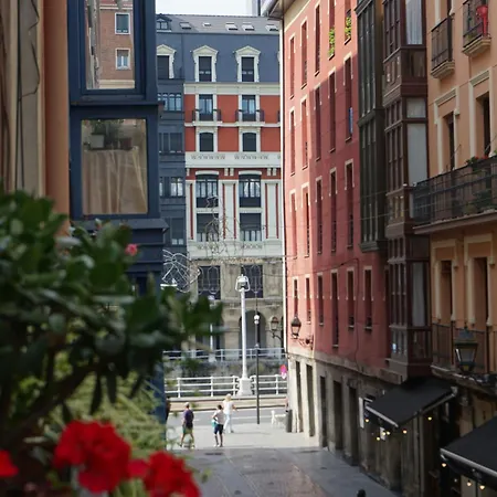 Cornerstone, En Casco Viejo Apartamento