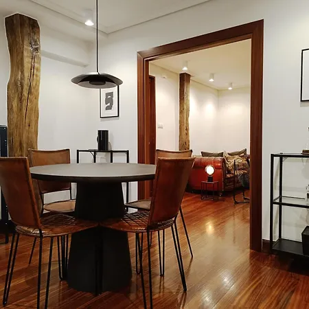 Cornerstone, En Casco Viejo アパート ビルバオ