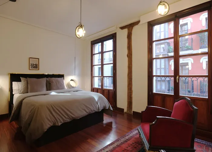 Cornerstone, En Casco Viejo Apartment