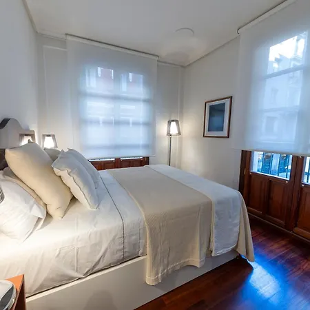 Cornerstone, En Casco Viejo * Bilbao